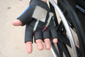 Cubitus glove with sensors